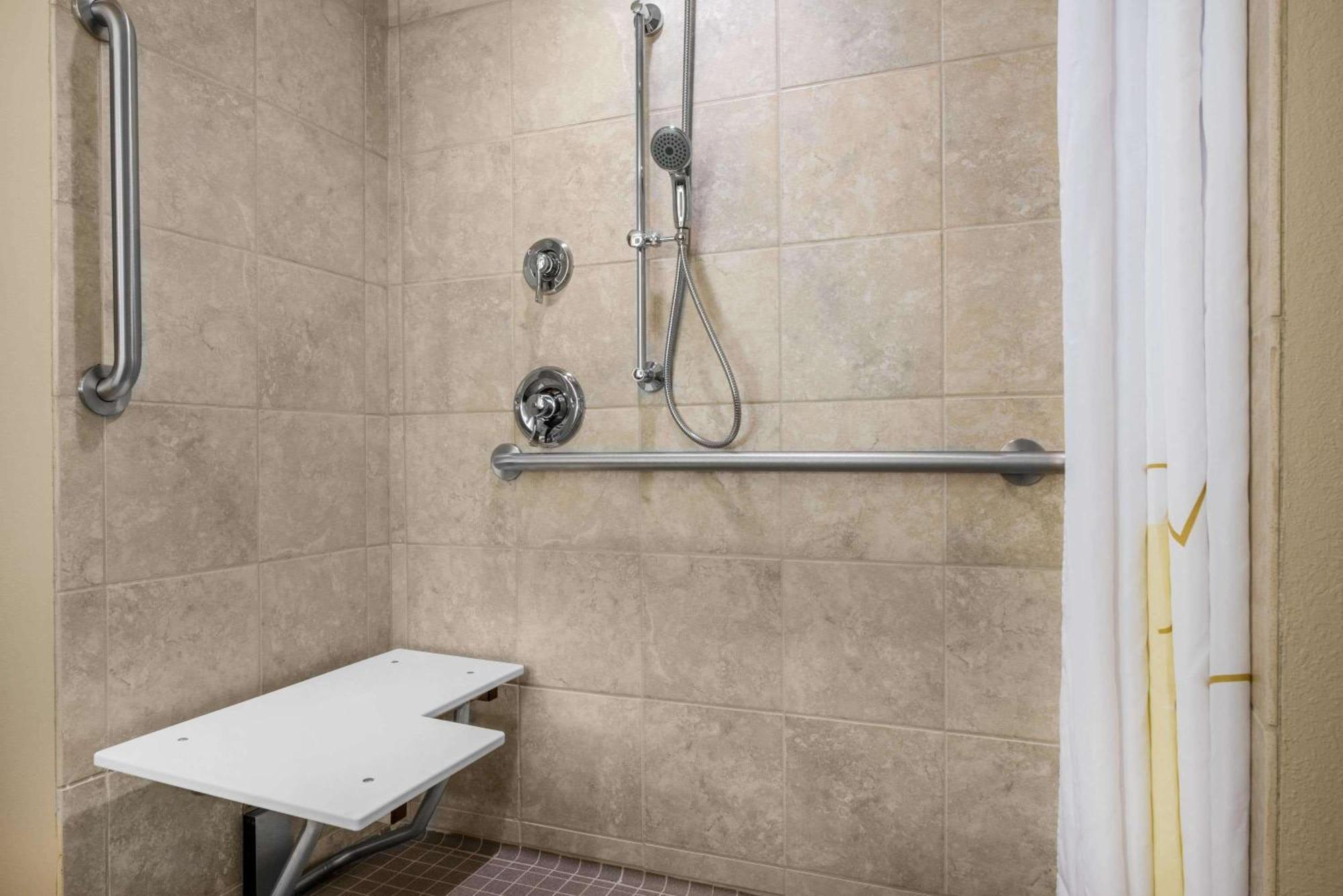 Hawthorn Suites By Wyndham Bridgeport Luaran gambar